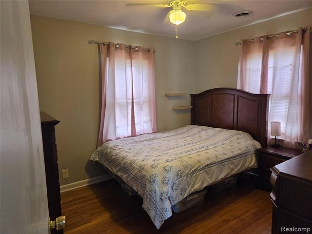 829 E Exchange Street, Owosso, MI 48867
