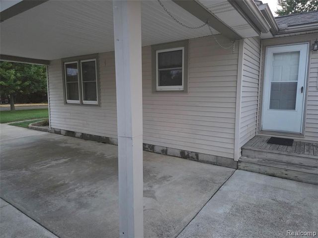 829 E Exchange Street, Owosso, MI 48867