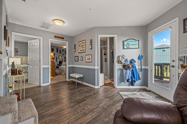 601 Wave Court, Surfside Beach, TX 77541