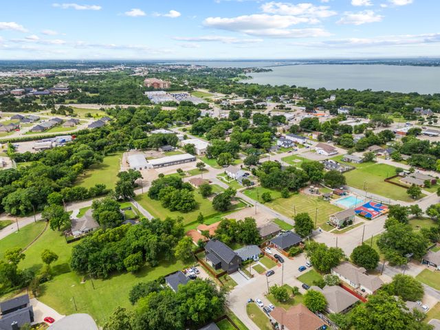 606 E Ross Street, Rockwall, TX 75087