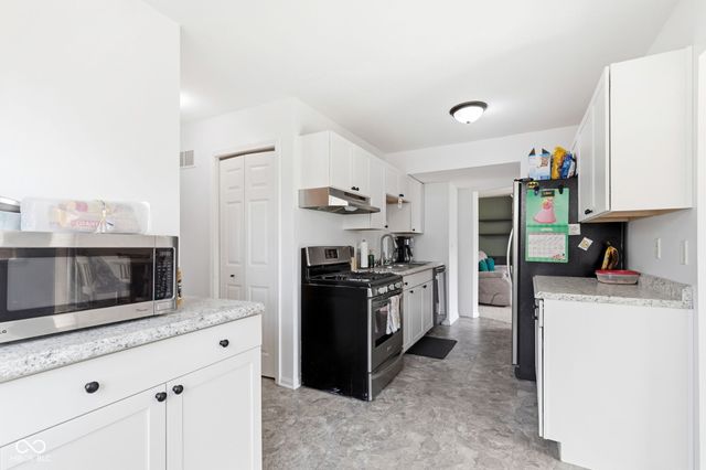 1207 Beaver Court, Anderson, IN 46013