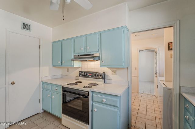 316 S Abrego Drive, Green Valley, AZ 85614