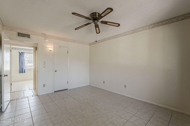 316 S Abrego Drive, Green Valley, AZ 85614