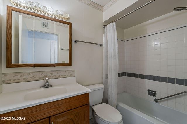 316 S Abrego Drive, Green Valley, AZ 85614