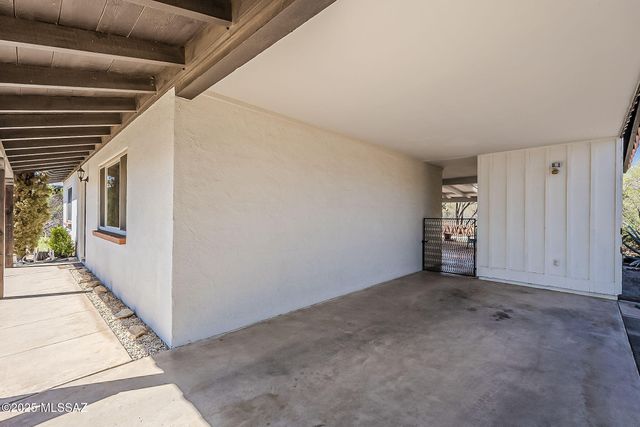 316 S Abrego Drive, Green Valley, AZ 85614