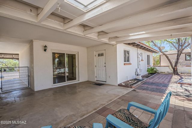 316 S Abrego Drive, Green Valley, AZ 85614