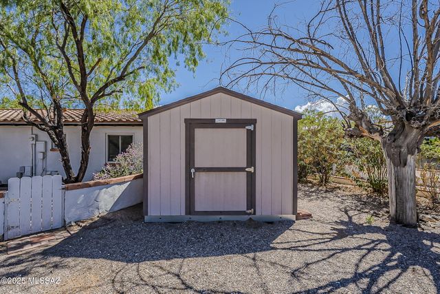 316 S Abrego Drive, Green Valley, AZ 85614
