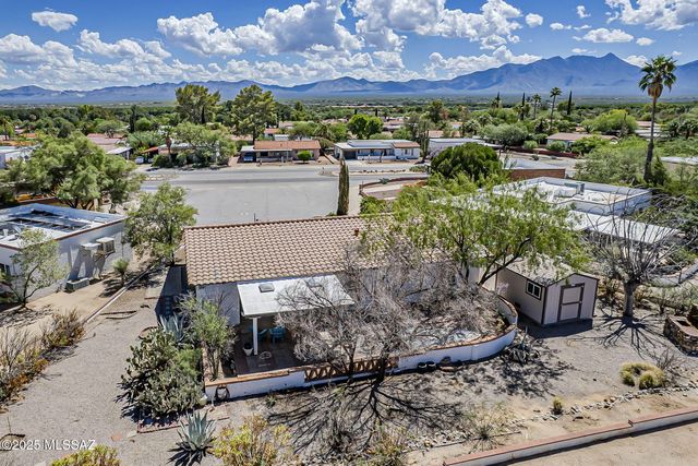 316 S Abrego Drive, Green Valley, AZ 85614