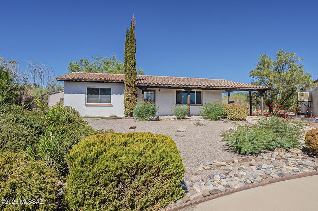 316 S Abrego Drive, Green Valley, AZ 85614