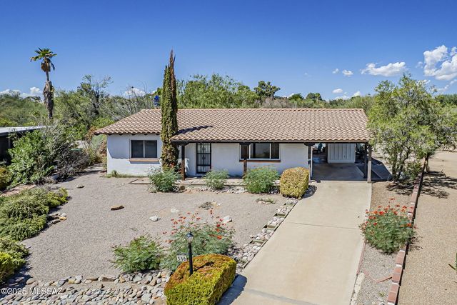 316 S Abrego Drive, Green Valley, AZ 85614