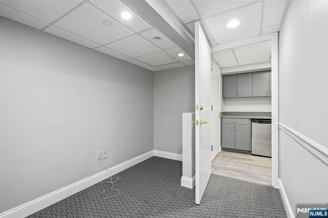 401 Pleasant Valley, West Orange, NJ 07052