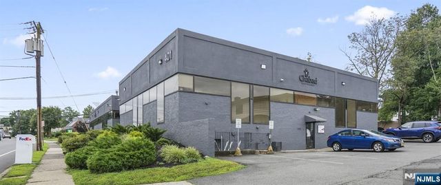 401 Pleasant Valley, West Orange, NJ 07052