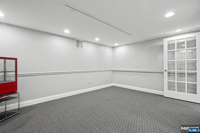 401 Pleasant Valley, West Orange, NJ 07052