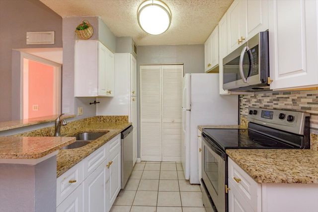 11508 WESTWOOD BOULEVARD 327, Orlando, FL 32821