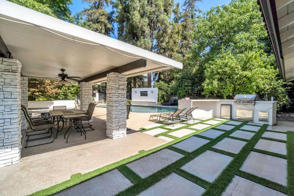 Image 1 of property listing at 5976 E Butler Avenue, Fresno, CA 93727