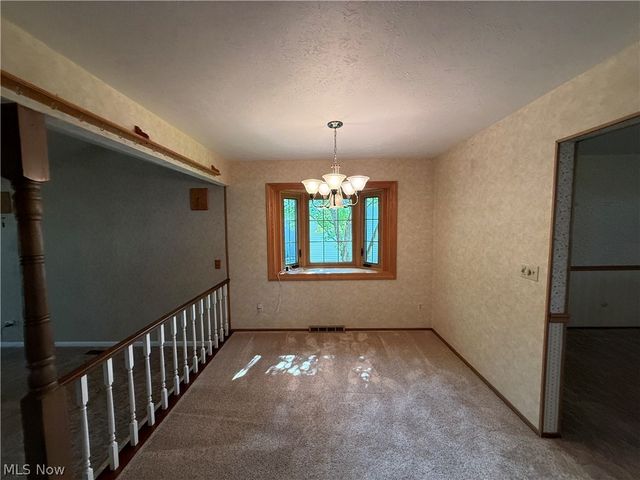 9812 Vienna Drive, Parma, OH 44134