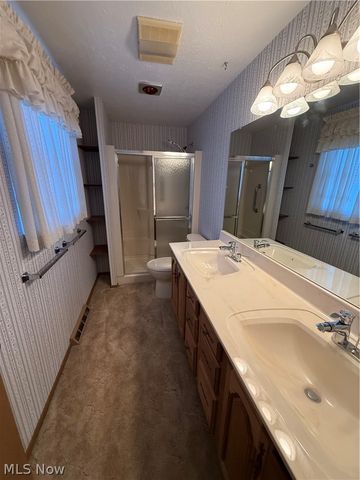 9812 Vienna Drive, Parma, OH 44134