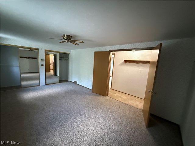 9812 Vienna Drive, Parma, OH 44134