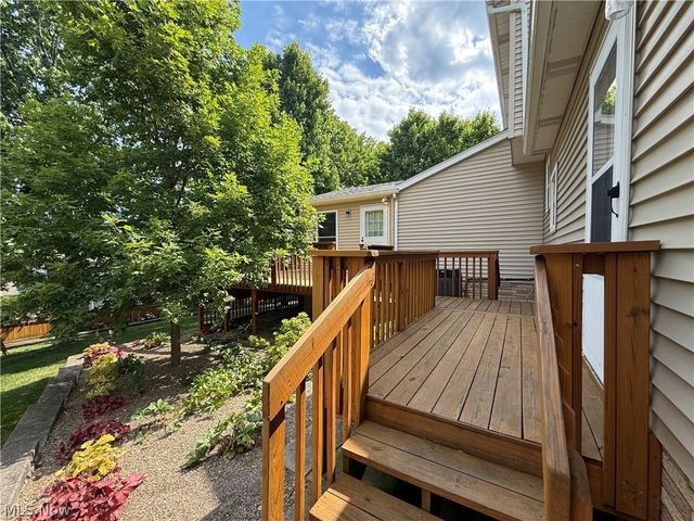9812 Vienna Drive, Parma, OH 44134