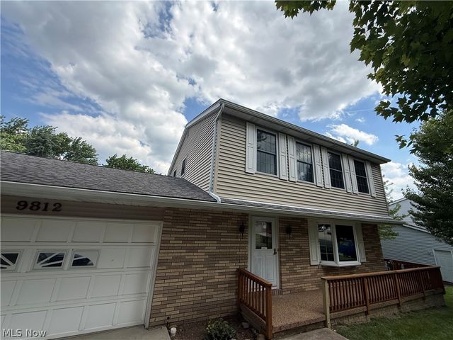 9812 Vienna Drive, Parma, OH 44134