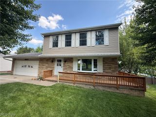 9812 Vienna Drive, Parma, OH 44134