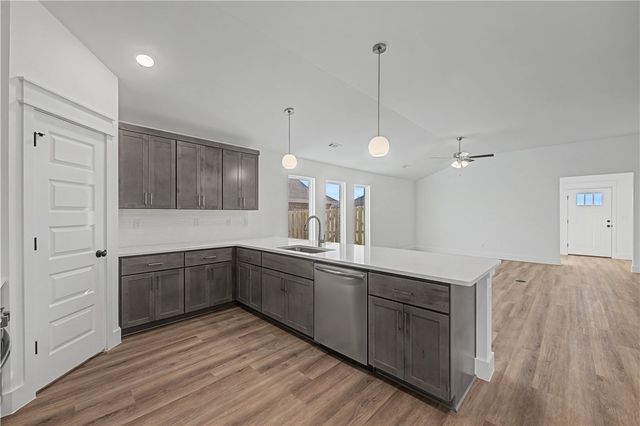 210 Ryker Ridge, Centerton, AR 72719