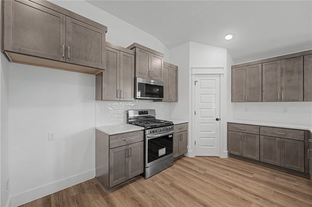 210 Ryker Ridge, Centerton, AR 72719