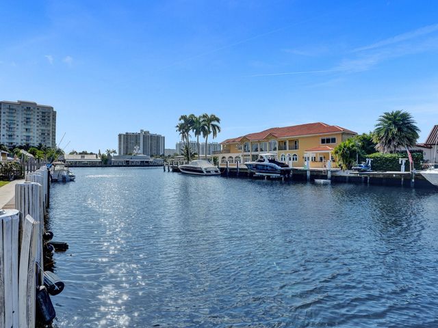 2866 NE 30th Street 3, Fort Lauderdale, FL 33306