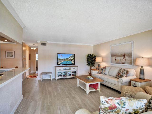 2866 NE 30th Street 3, Fort Lauderdale, FL 33306