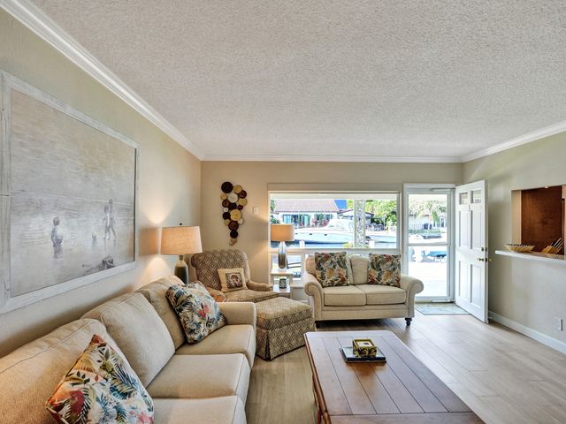 2866 NE 30th Street 3, Fort Lauderdale, FL 33306