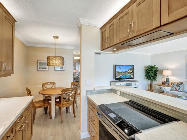 2866 NE 30th Street 3, Fort Lauderdale, FL 33306