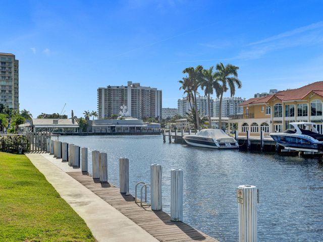 2866 NE 30th Street 3, Fort Lauderdale, FL 33306