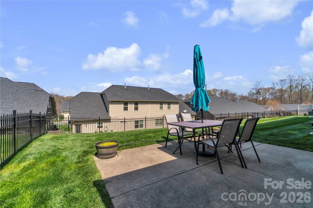 111 Canter Lane, Mooresville, NC 28115