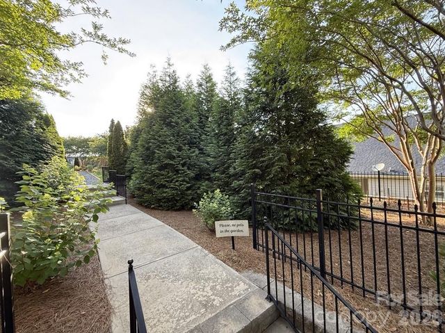 111 Canter Lane, Mooresville, NC 28115