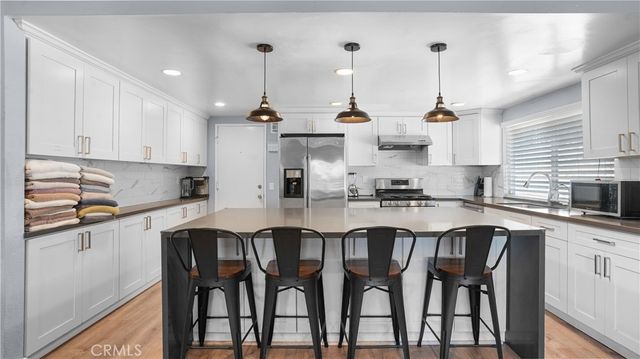20548 Missionary Ridge, Walnut, CA 91789