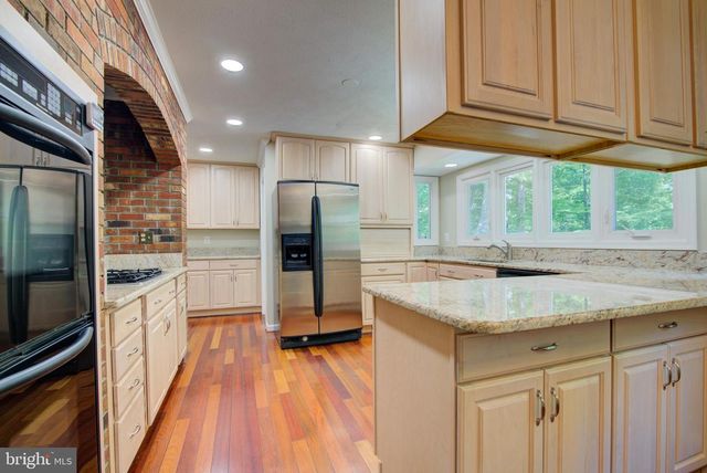 44 CARROLLTON RD, Sterling, VA 20165