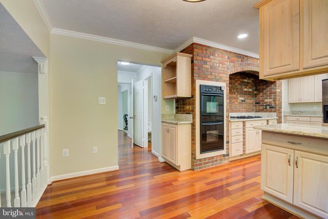 44 CARROLLTON RD, Sterling, VA 20165