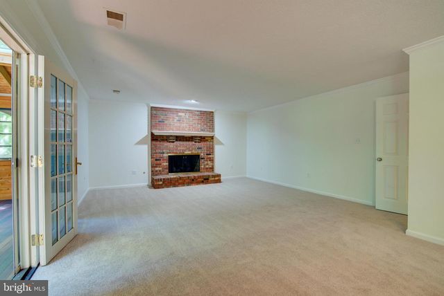 44 CARROLLTON RD, Sterling, VA 20165