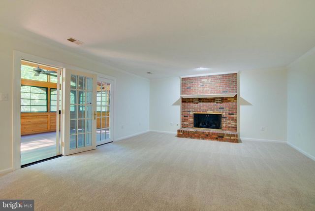 44 CARROLLTON RD, Sterling, VA 20165