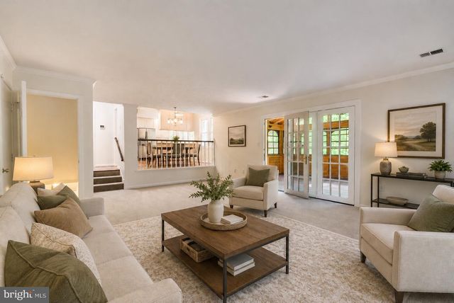 44 CARROLLTON RD, Sterling, VA 20165