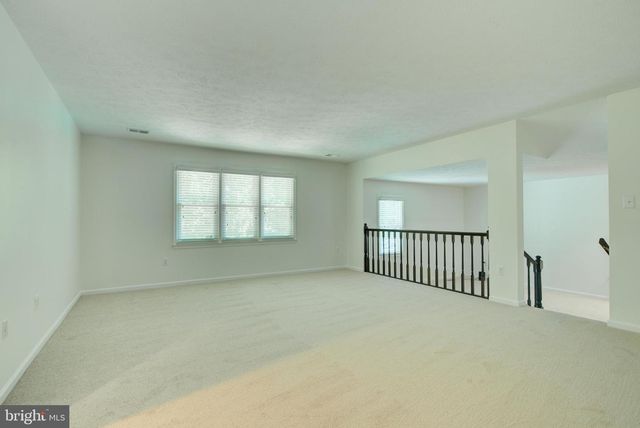 44 CARROLLTON RD, Sterling, VA 20165