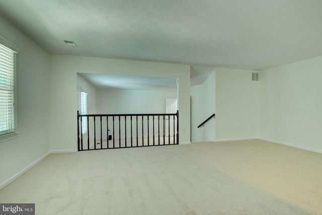44 CARROLLTON RD, Sterling, VA 20165