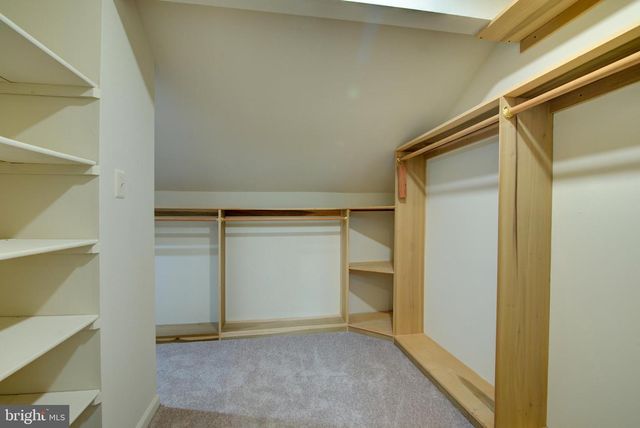 44 CARROLLTON RD, Sterling, VA 20165