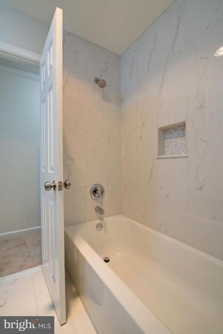44 CARROLLTON RD, Sterling, VA 20165