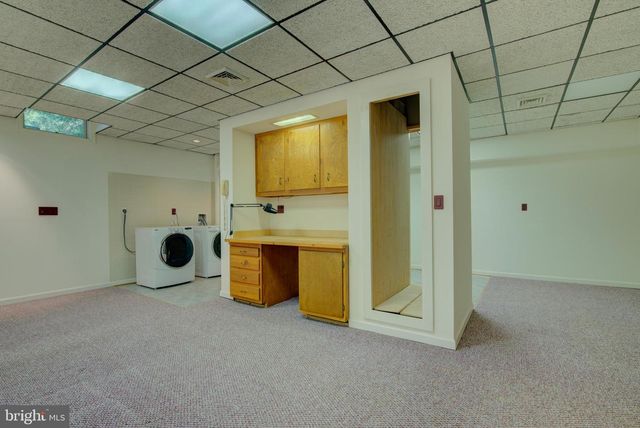 44 CARROLLTON RD, Sterling, VA 20165