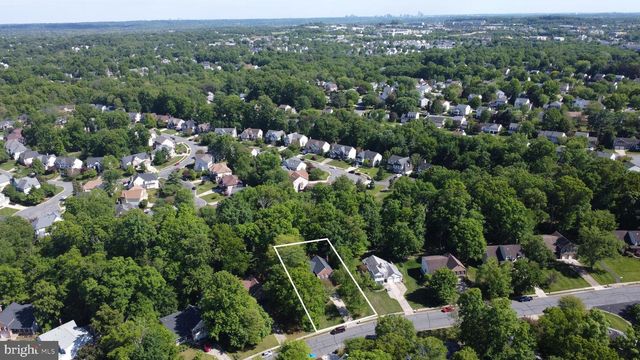 44 CARROLLTON RD, Sterling, VA 20165