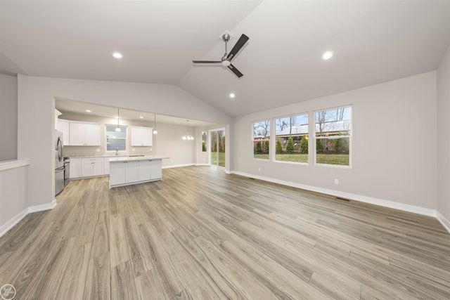 1142 Julian Court, Waterford Twp, MI 48327