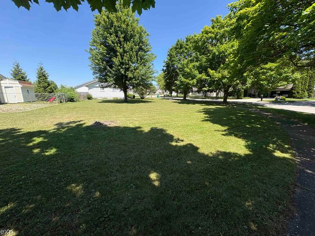 3157 Coventry Drive, Bay City, MI 48706