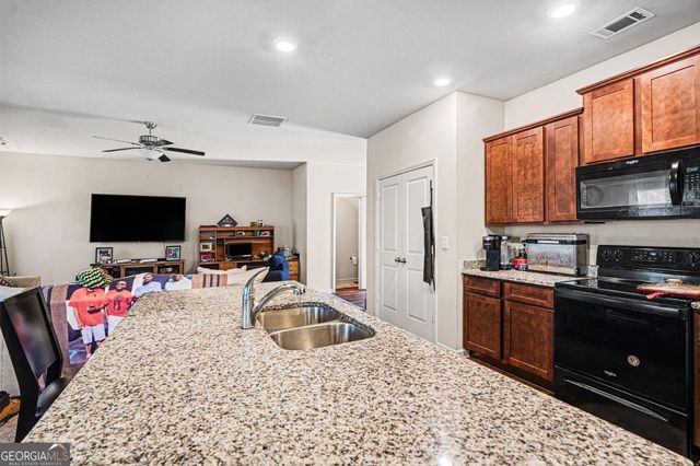 10894 Wheeler Trace, Hampton, GA 30228