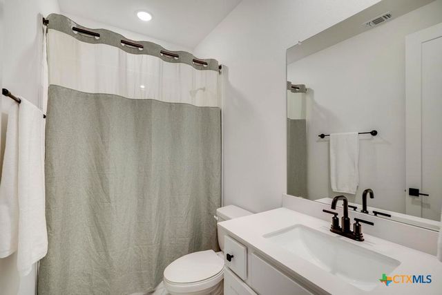 5725 Huron Drive, New Braunfels, TX 78130